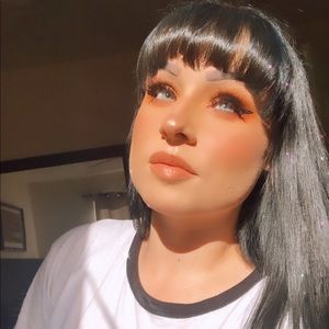 Meet your Posher, Courtney